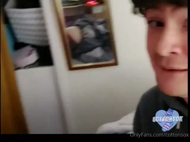 Alice CottonSox video 8